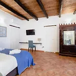 Palazzo Marigliano - Rooms & Suites